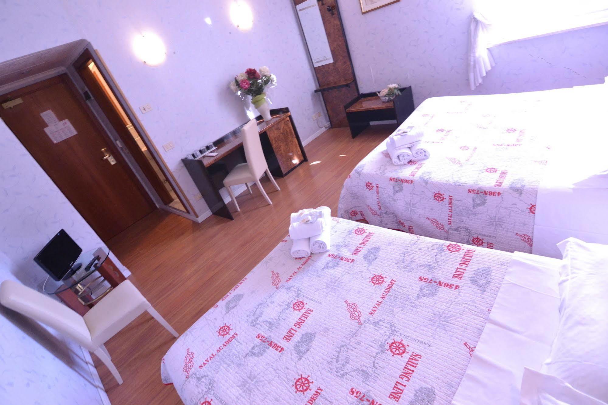 Hotel Capri Ρώμη Εξωτερικό φωτογραφία